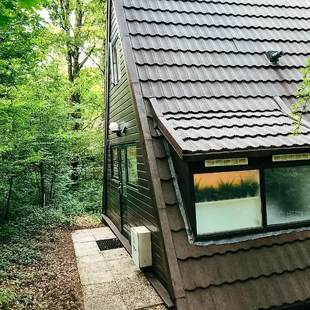 Boshuisje 145 Met Privebalkon - * デュルビュイ